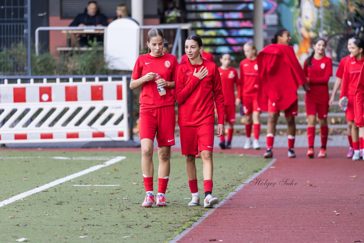Bild 253 - wCJ Eimsbuettler TV - FC Rosengarten : Ergebnis: 2:0